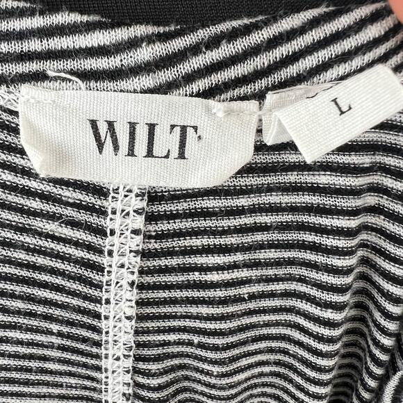 Wilt Black White Top Cotton Striped Ribbed V-Neck Short Sleeve Size Large L USA - Picture 9 of 10